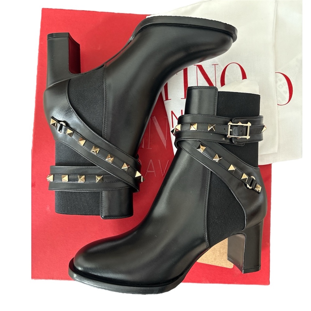 Valentino Rockstud Straps Block Heel Black Leather Ankle Booties Size 36 NWT - Picture 4 of 10